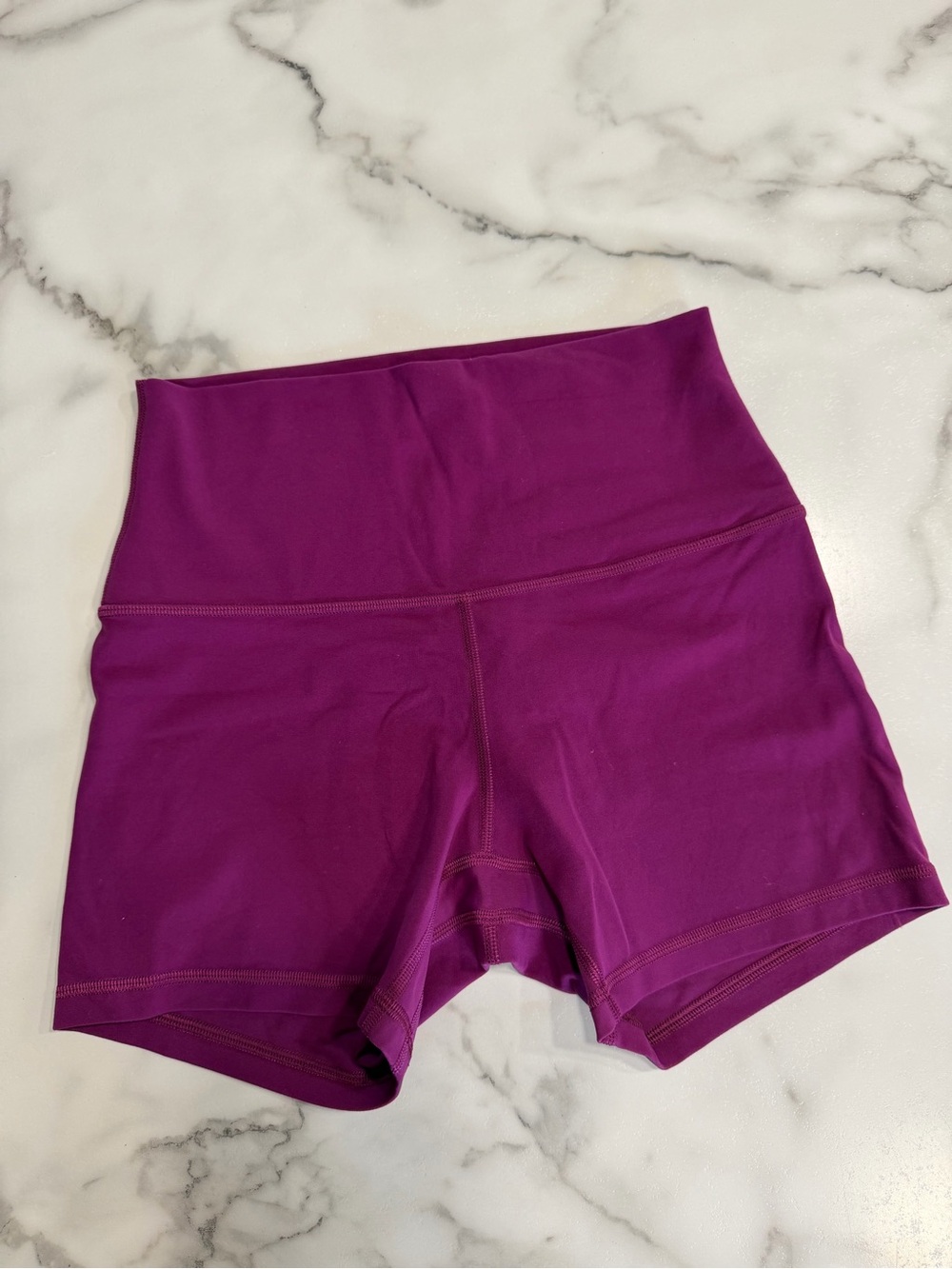 Lululemon High-Waist Chilled Grape bike short